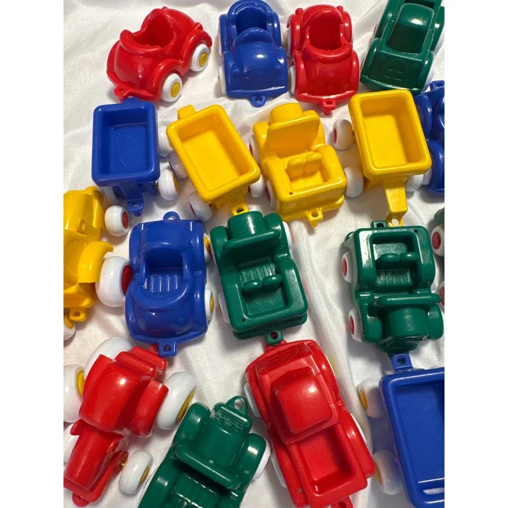 Lakeshore Plastic Toy Car and Trailer Lot 22pc Linking Vehicles Multicolor